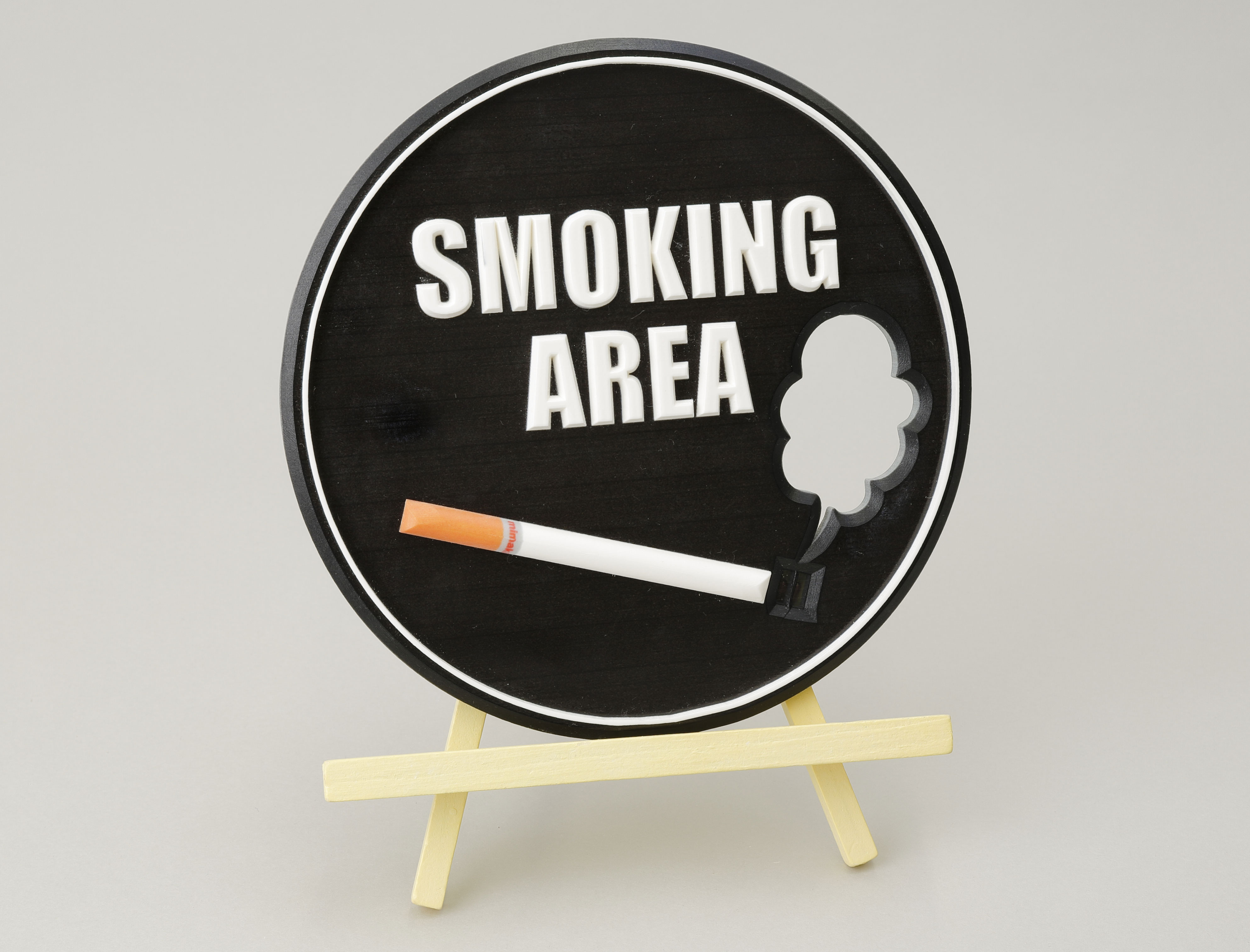 Pictgram sign (Smoking area)
