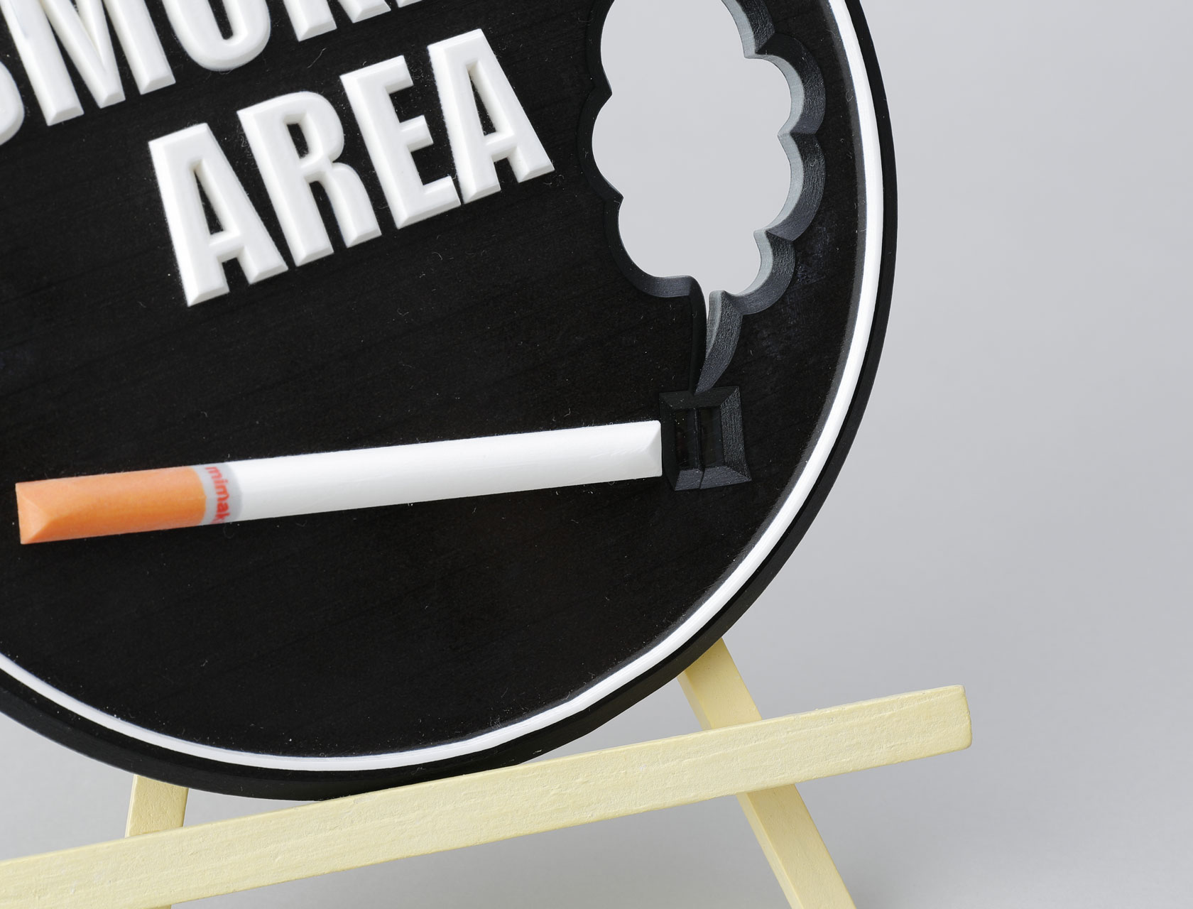 Pictgram sign (Smoking area)